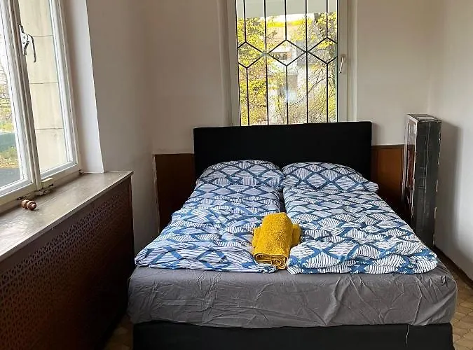 Breathtaking Shared Near Danube River /w Garden And Parking Affittacamere *