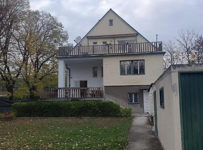 Breathtaking Shared Near Danube River /w Garden And Parking
